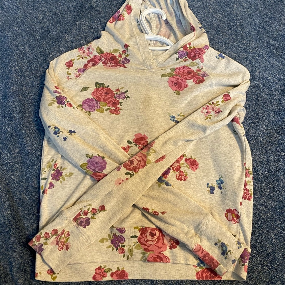 Long sleeve flower shirt